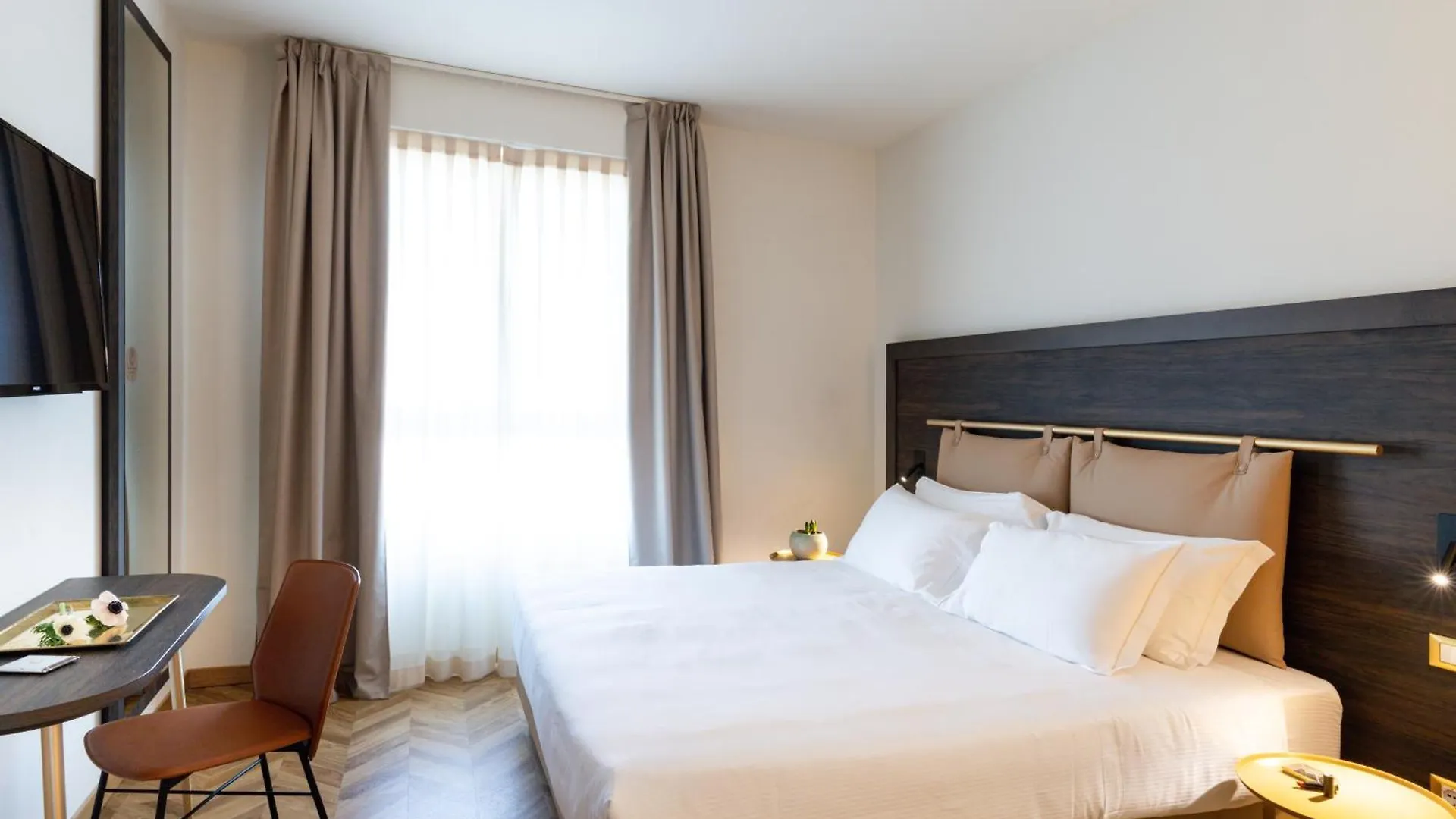 Apartment Hatelier Garda Home By Enjoy Garda Hotel Peschiera del Garda