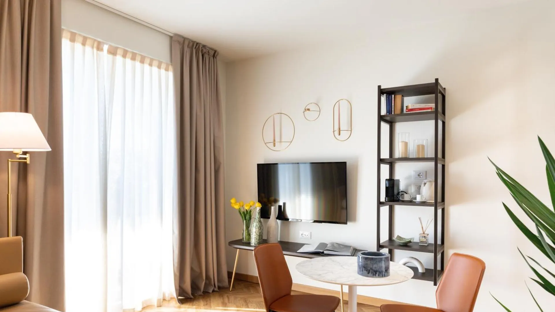 Apartment Hatelier Garda Home By Enjoy Garda Hotel Peschiera del Garda Italien